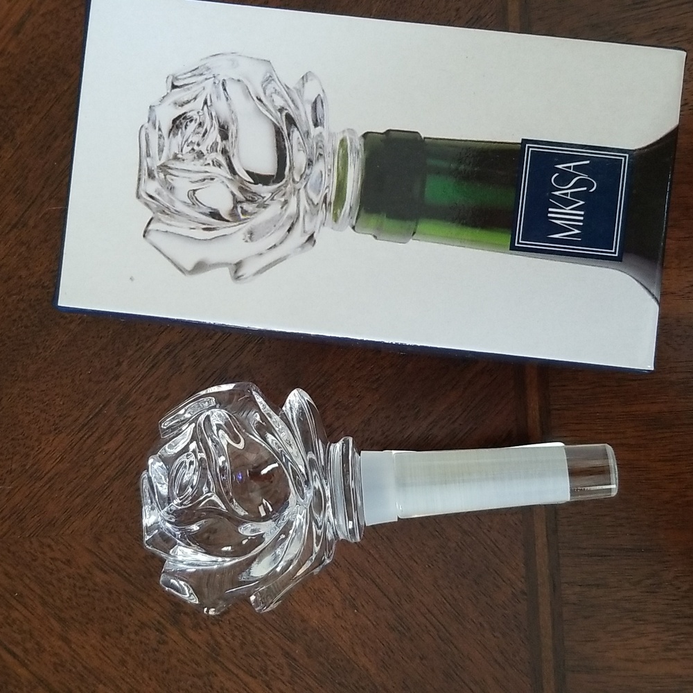 🎅NIB Mikasa Rose Lead Crystal Bottle Stopper